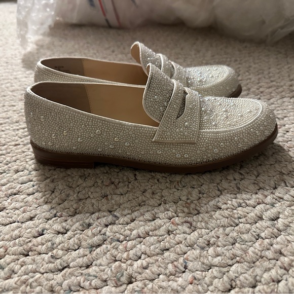 Betsey Johnson 7 pearl sequin Aron penny loafers - Picture 4 of 11